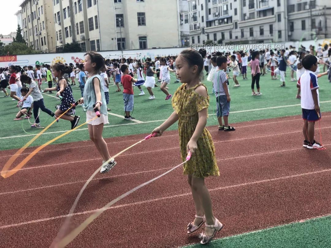 幼儿园跳绳教学新趋势：趣味化、分阶段，助力孩子轻松掌握